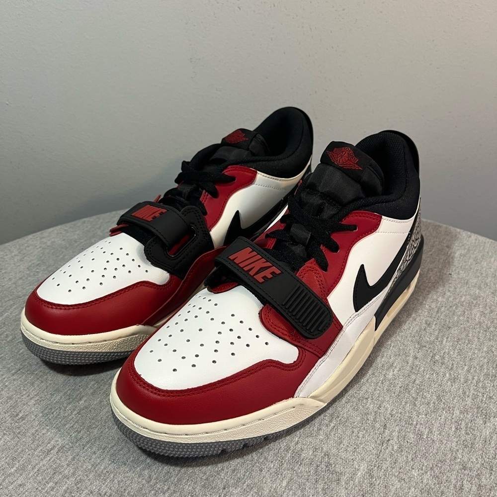 Nike Air Jordan Legacy 312 Low Chicago Red & Black Men's Shoe Size 11 CD7069-106 - Picture 9 of 11